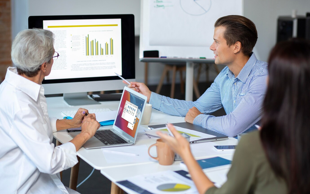 Estudo de Caso: Redução de Custos Operacionais com BI em um Hospital de Grande Porte